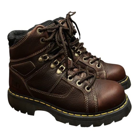Dr. Marten Industrial Ironbridge. Classic Unisex Leather Boot. - Picture 7 of 14
